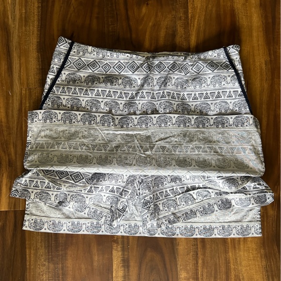 Golftini Women's 6 GOLF  skort navy & white elephants cotton blend BX21 - Picture 8 of 10